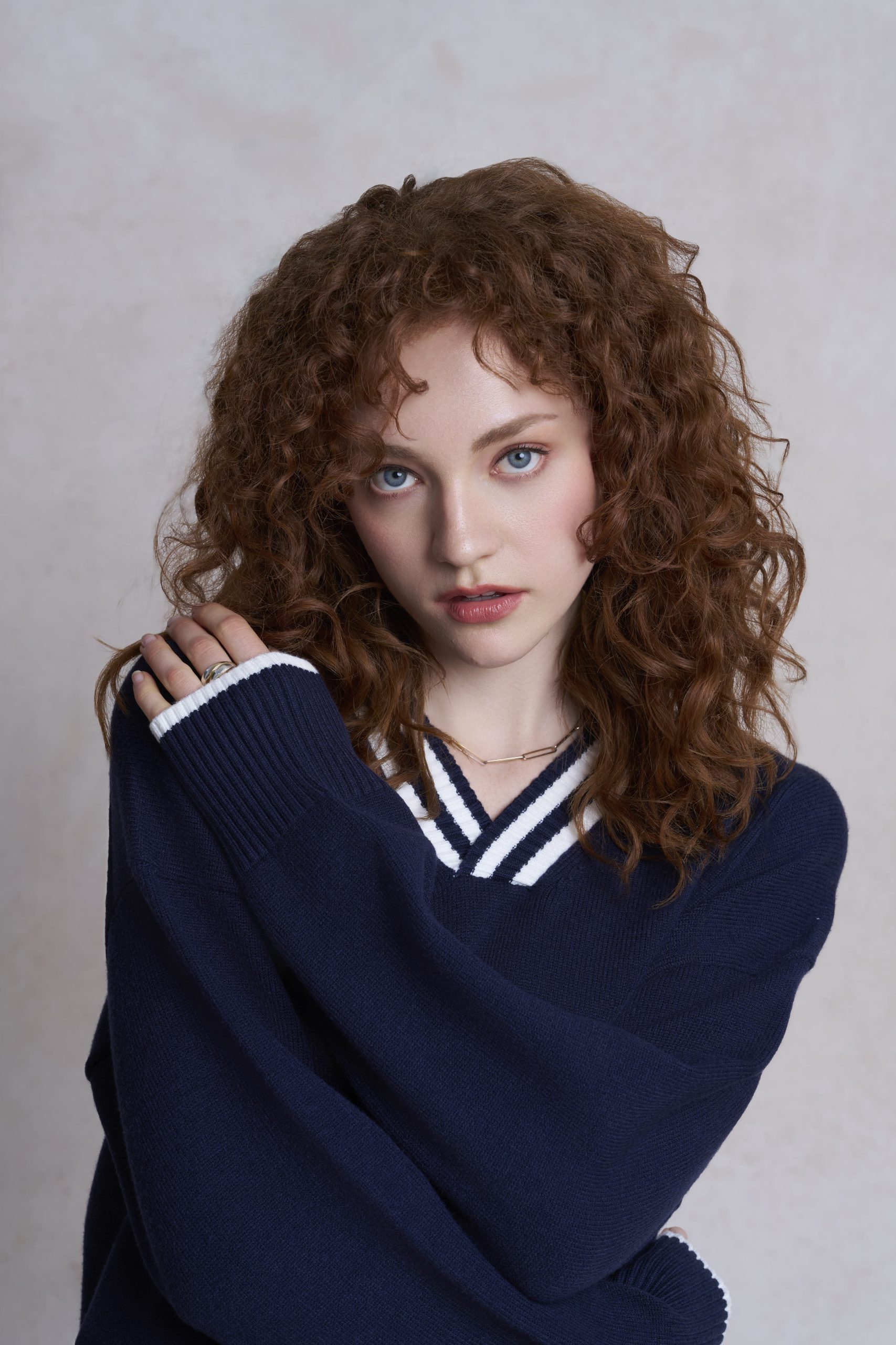 Betty V-neck Jumper